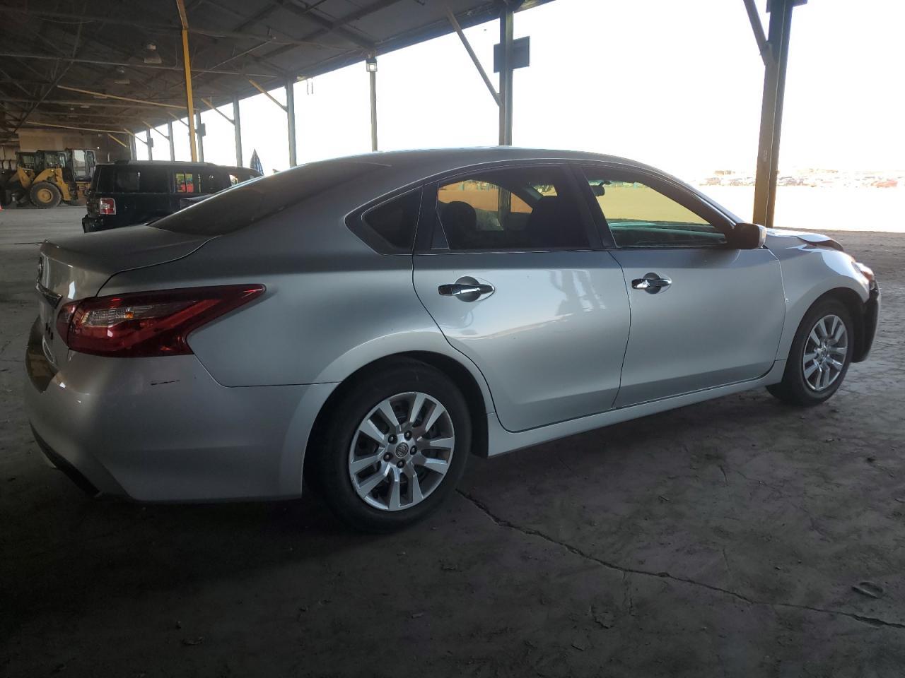 2016 Nissan Altima 2.5 - Фото 3