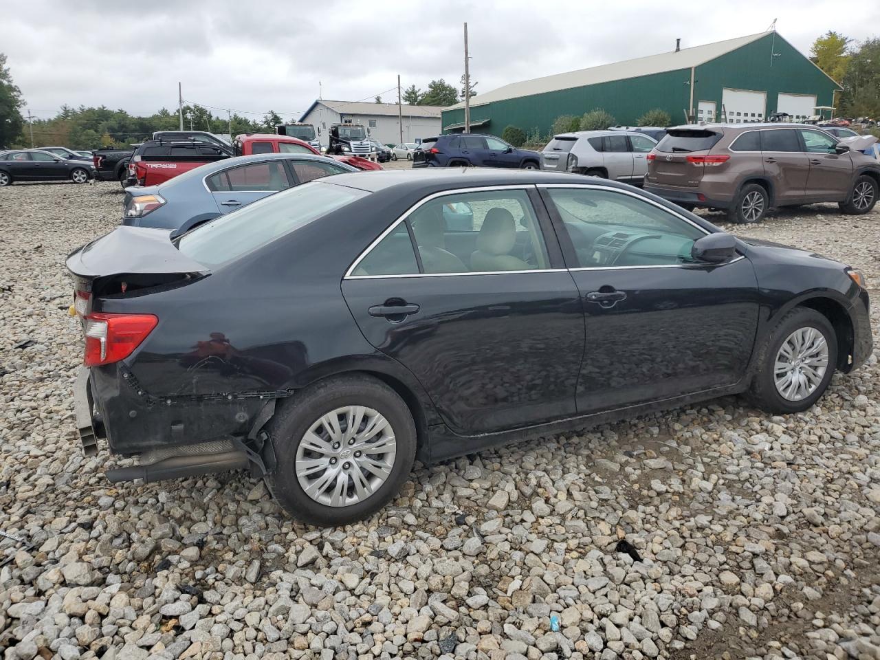 2014 Toyota Camry L - Фото 3
