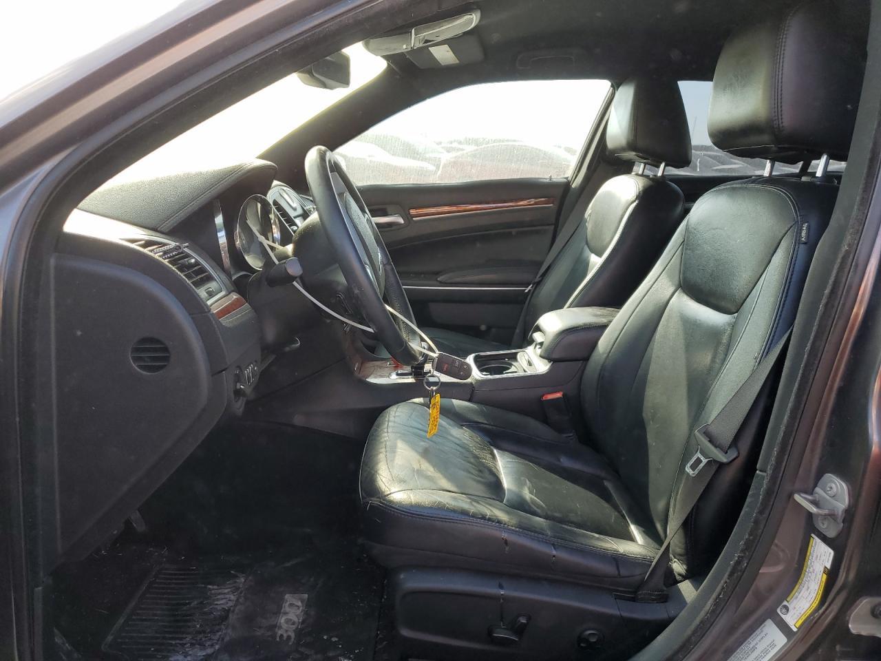 2014 Chrysler 300 - Фото 7