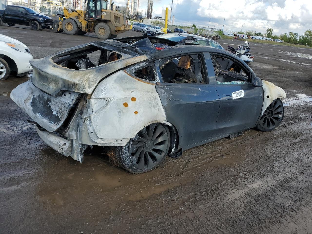2022 Tesla Model Y - Фото 3