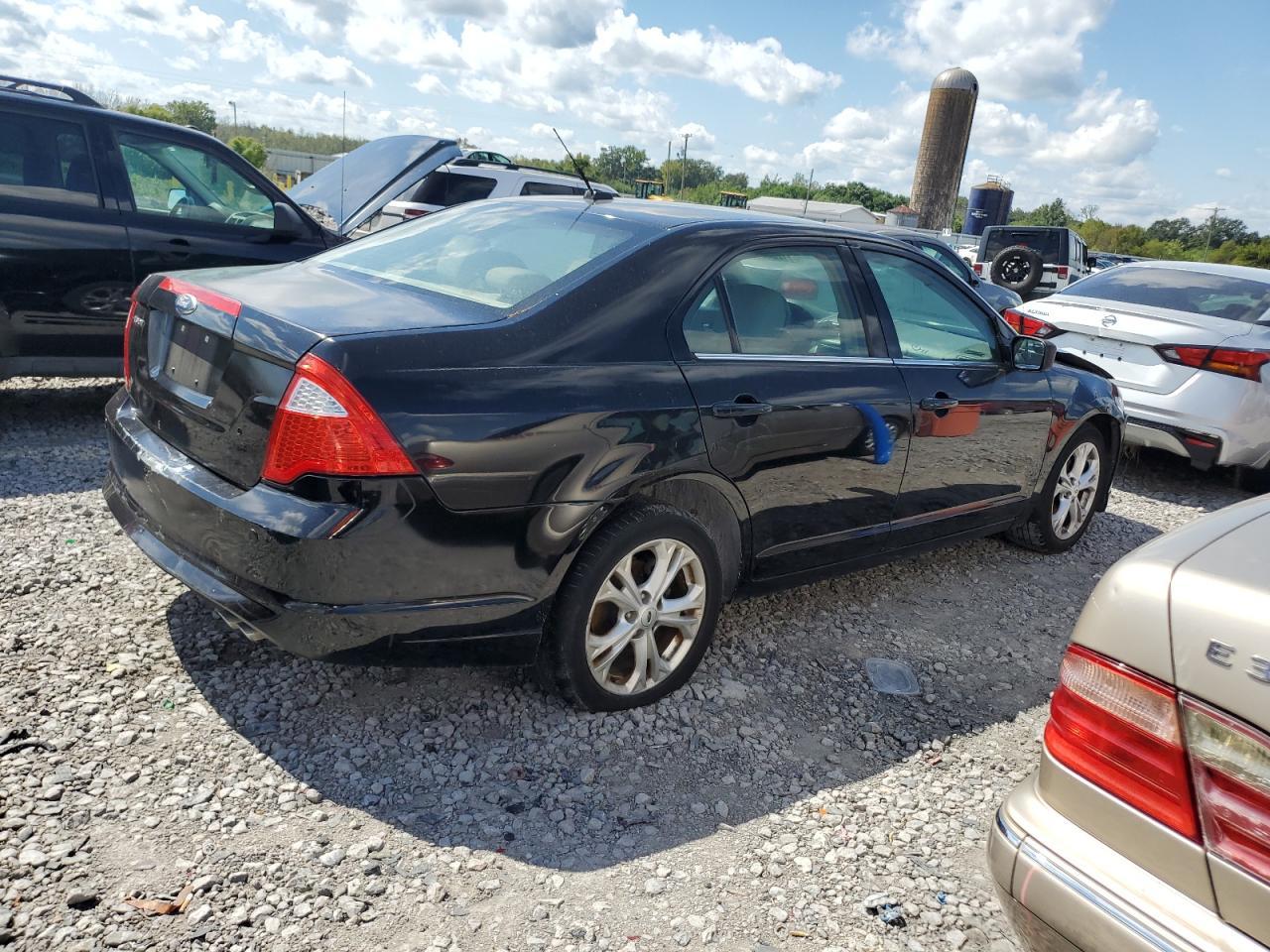 2012 Ford Fusion Se - Фото 3