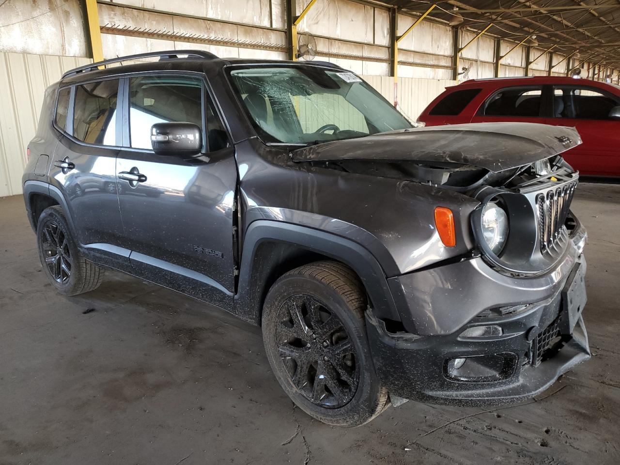 2016 Jeep Renegade Latitude - Image 4