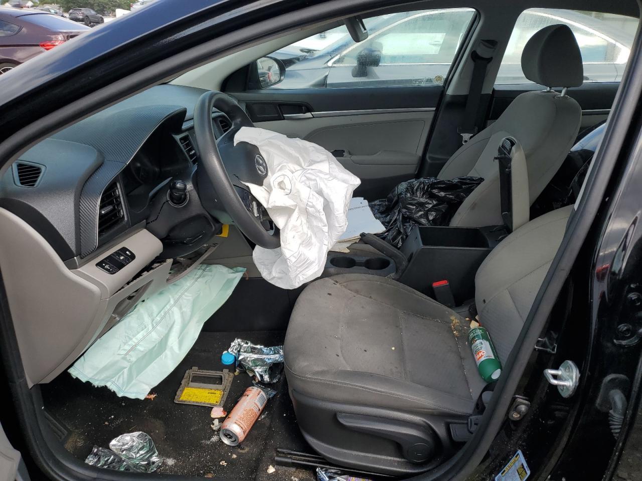 2020 Hyundai Elantra Se - Image 7