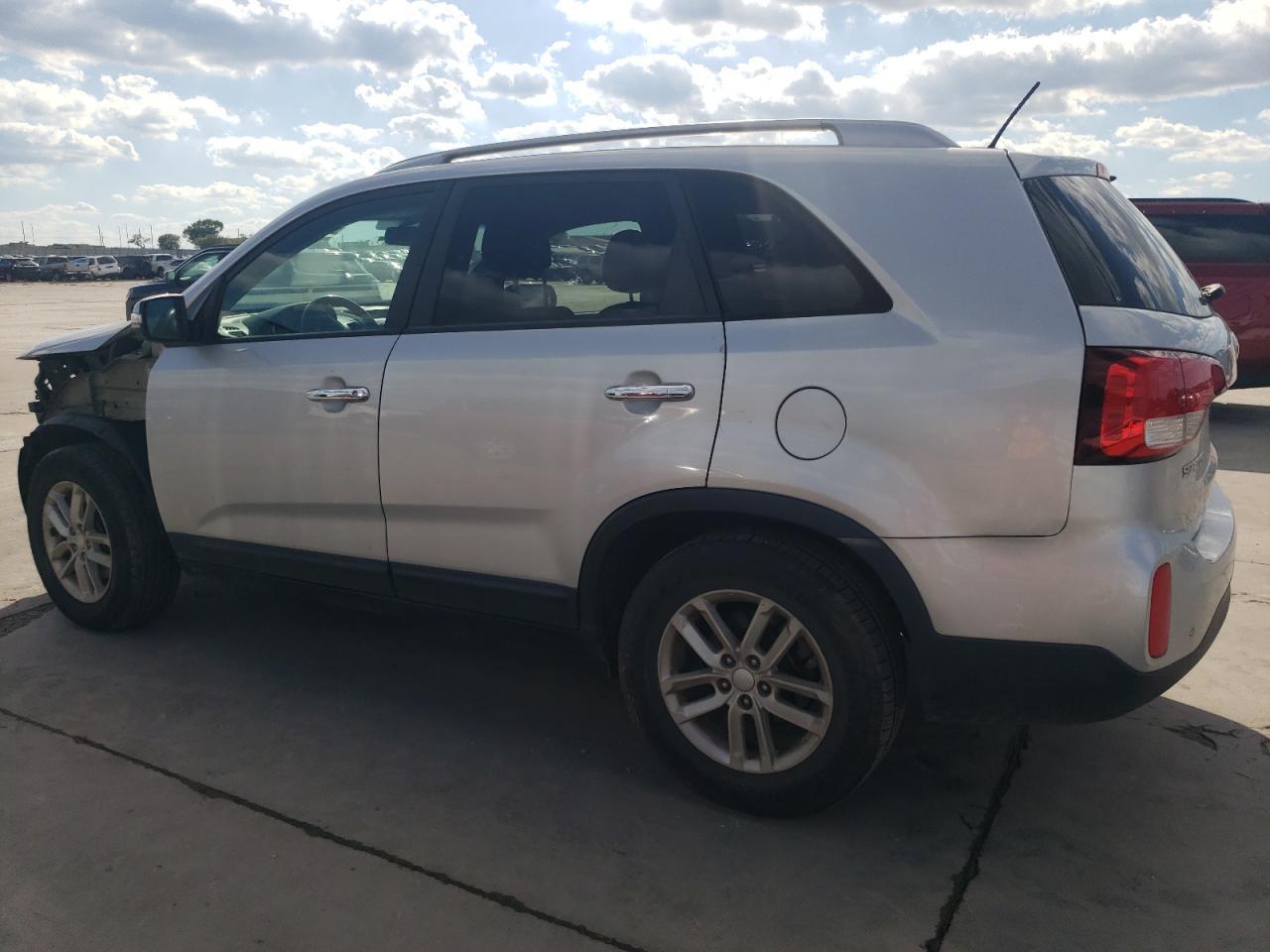 2014 Kia Sorento Lx - Image 2