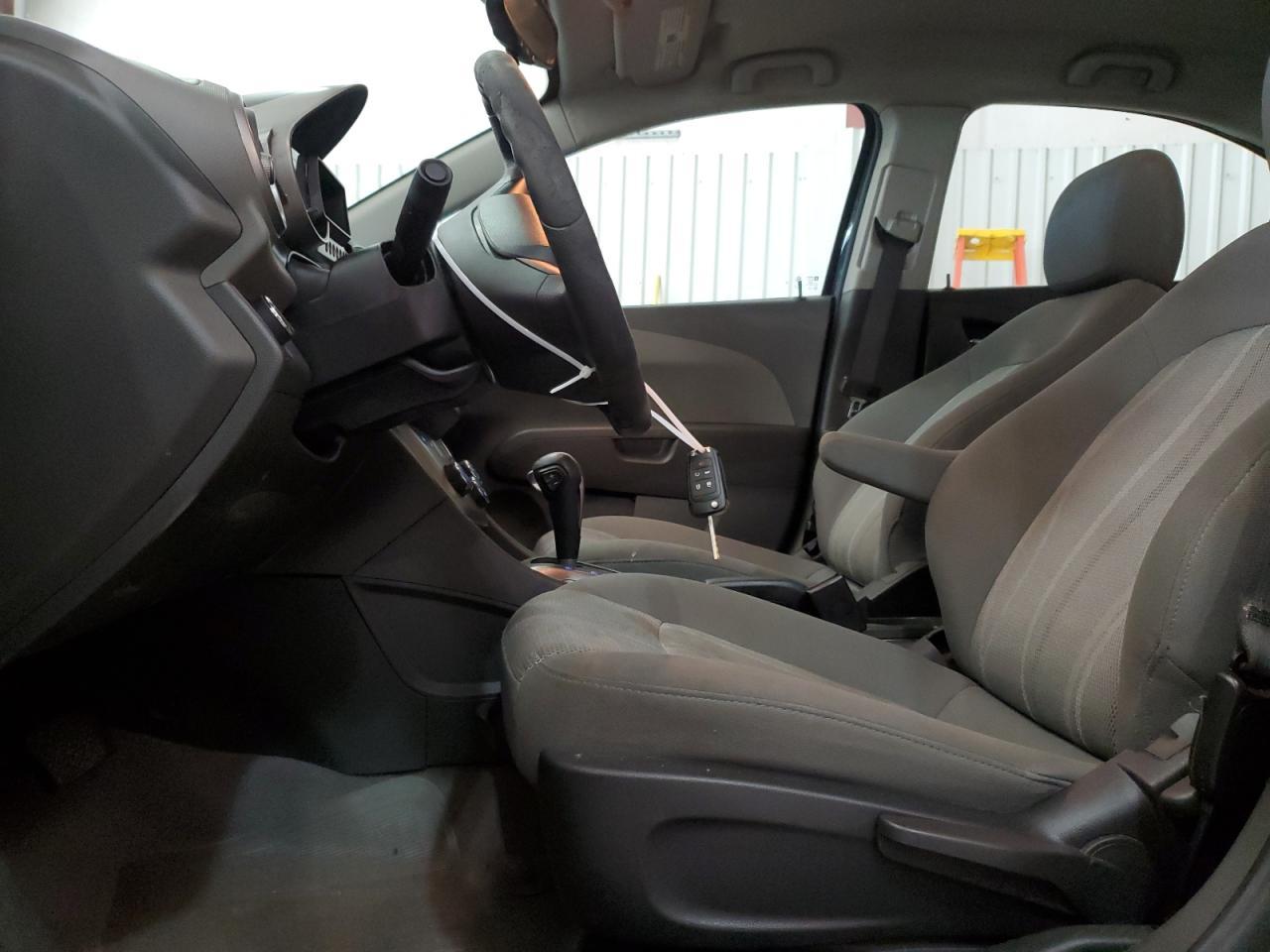 2015 Chevrolet Sonic Lt - Фото 7