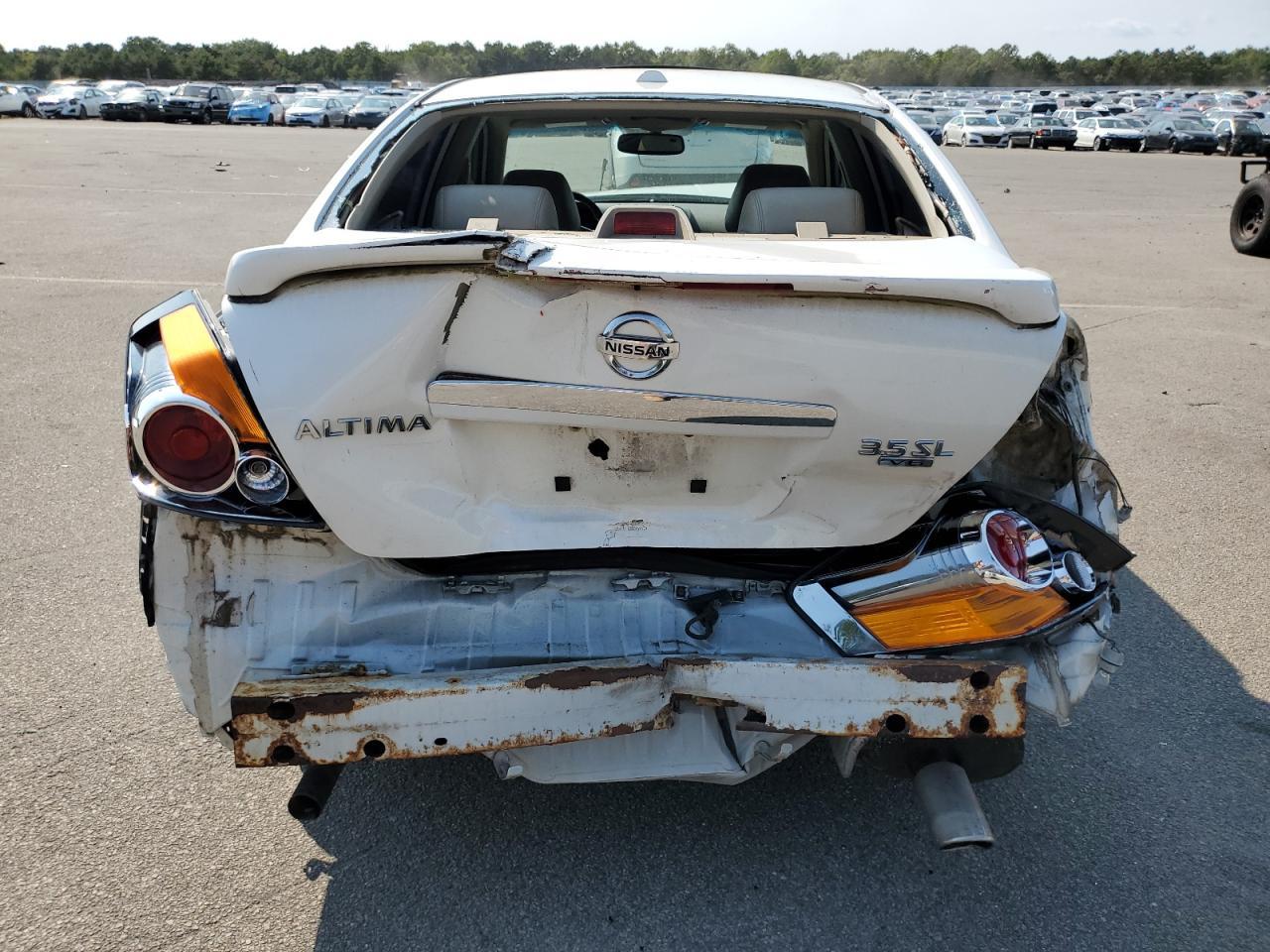 2008 Nissan Altima 3.5Se - Фото 6