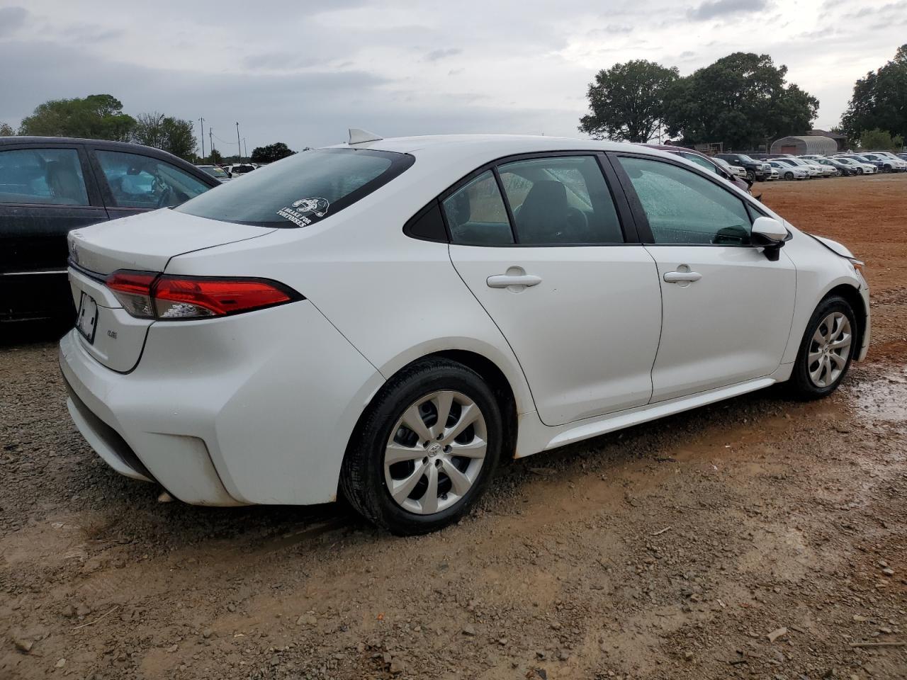 2020 Toyota Corolla Le - Image 3