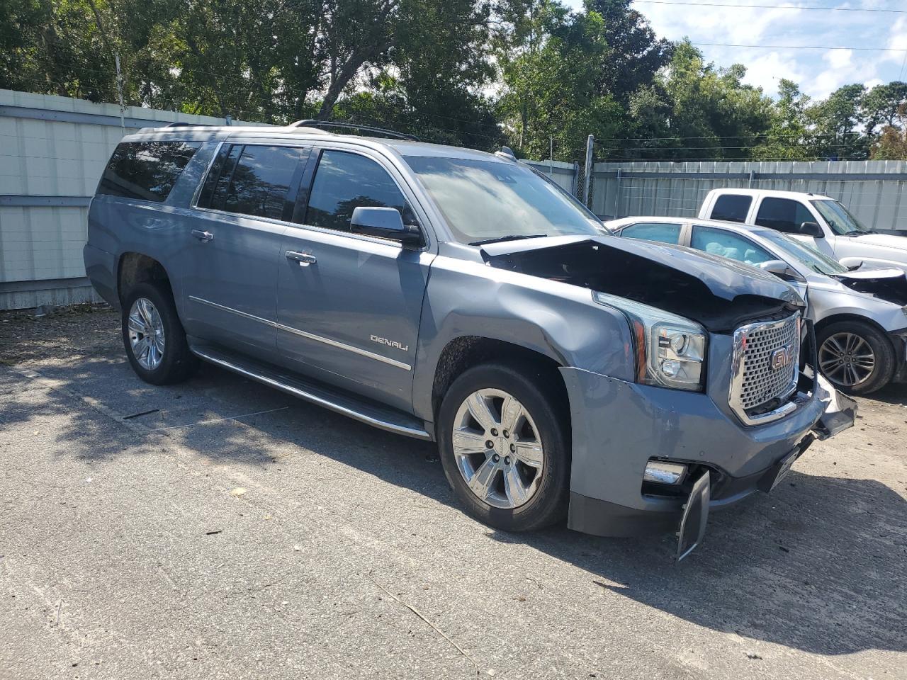 2016 GMC Yukon Xl Denali - Фото 4