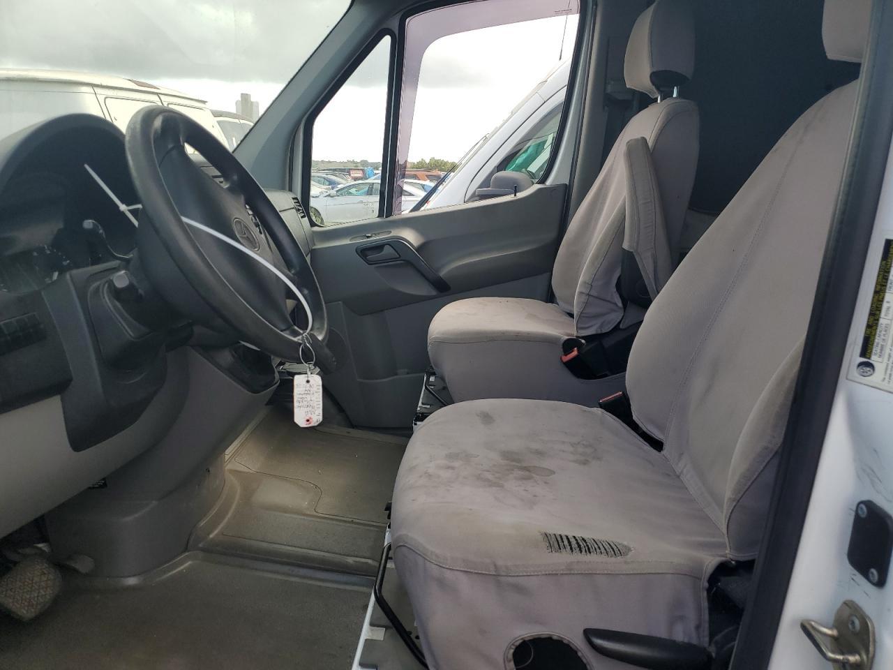 2016 Mercedes-Benz Sprinter 2500 - Image 7