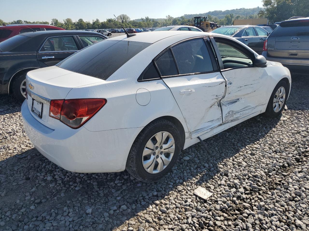 2013 Chevrolet Cruze Ls - Фото 3