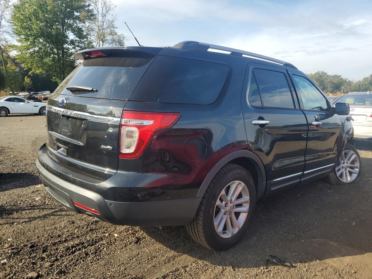 2014 Ford Explorer Xlt - Фото 3