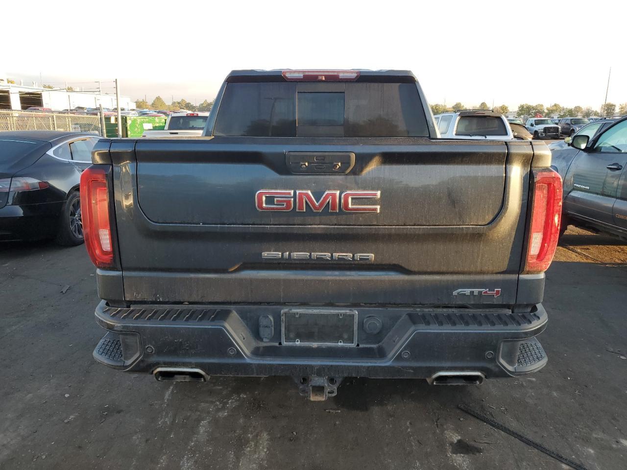 2019 GMC Sierra K1500 At4 - Фото 6