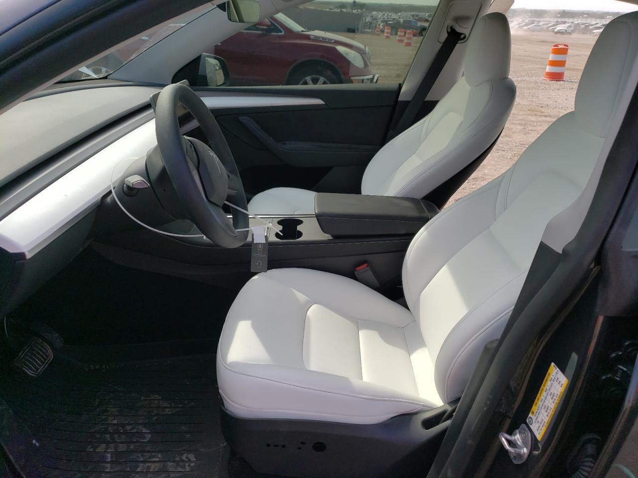 2024 Tesla Model Y - Фото 7