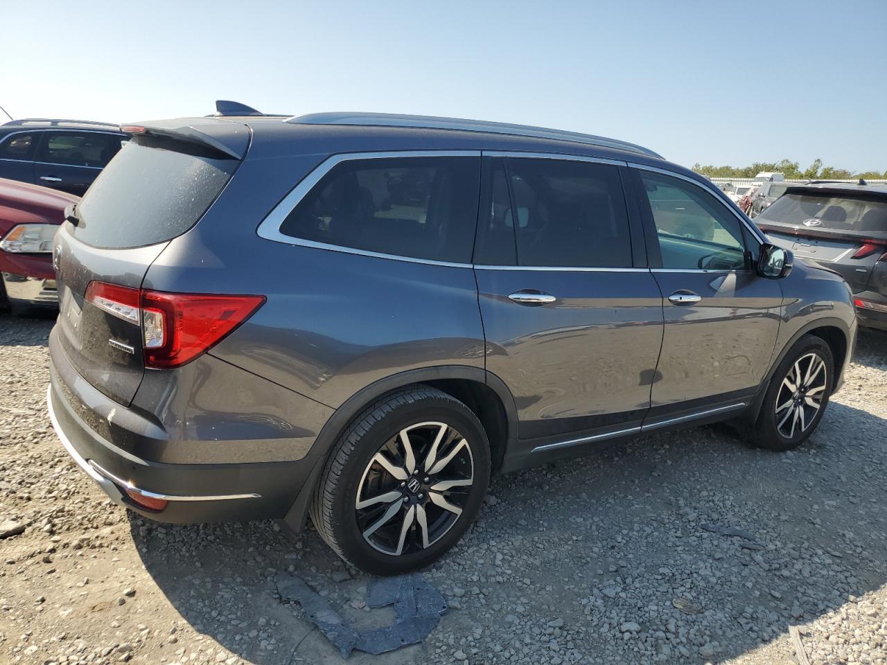 2019 Honda Pilot Touring - Image 3