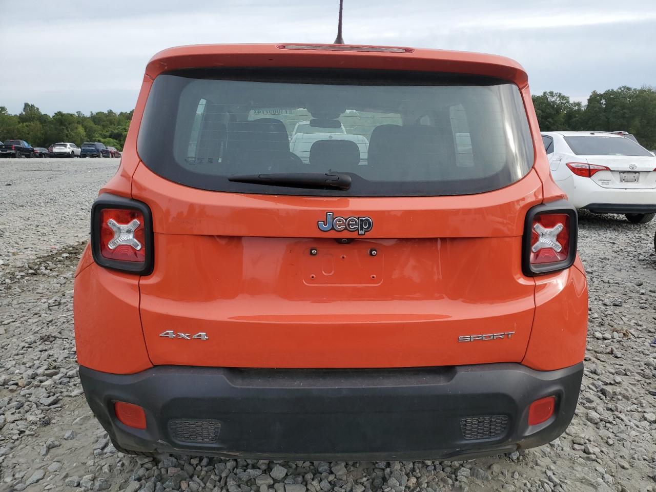 2016 Jeep Renegade Sport - Фото 6