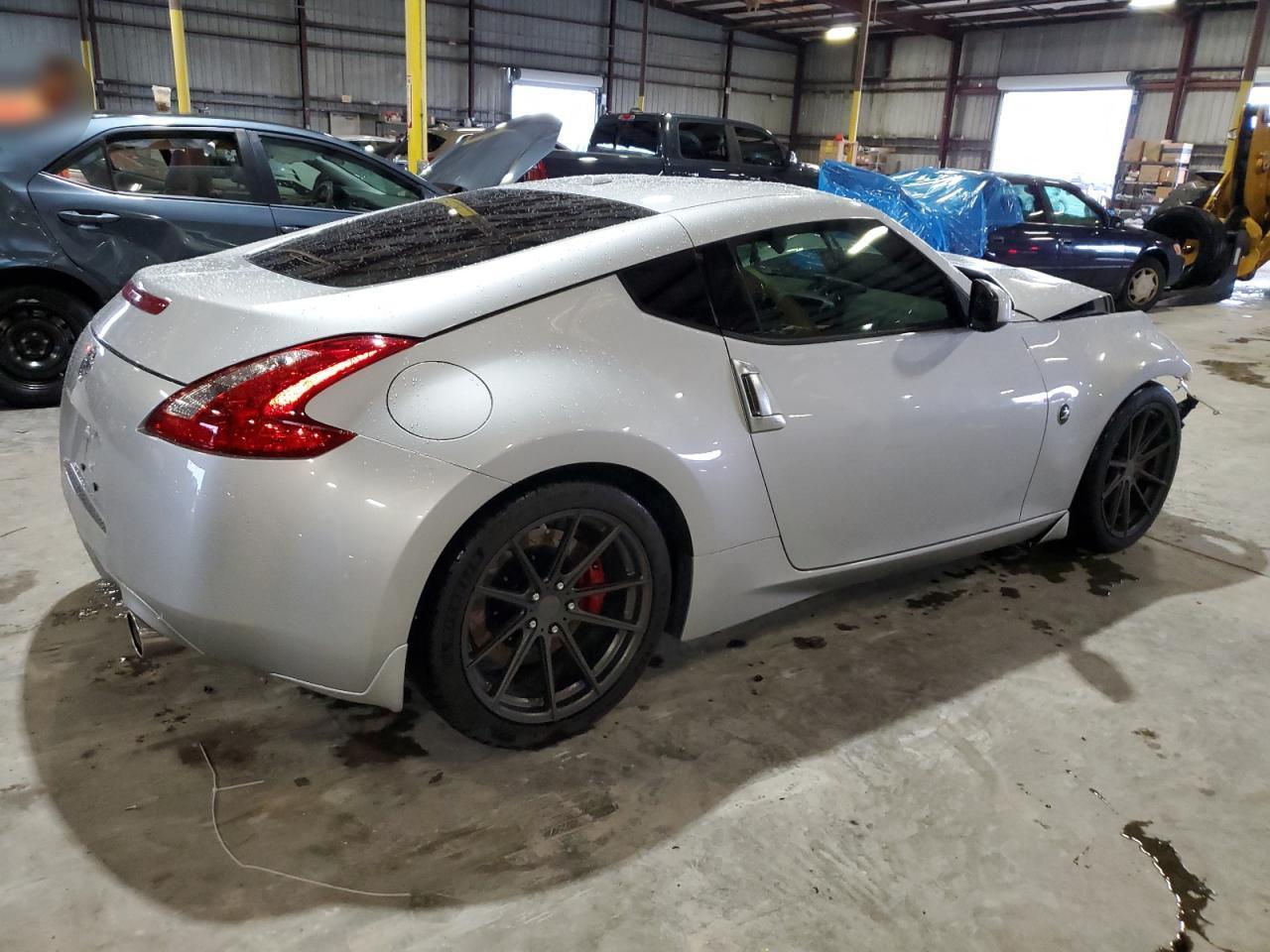 2016 Nissan 370Z Base - Image 3