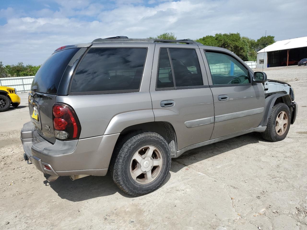 2005 Chevrolet Trailblazer Ls - Image 3