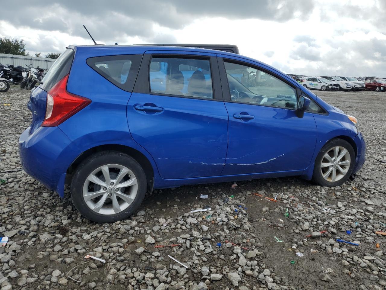 2016 Nissan Versa Note S - Фото 3