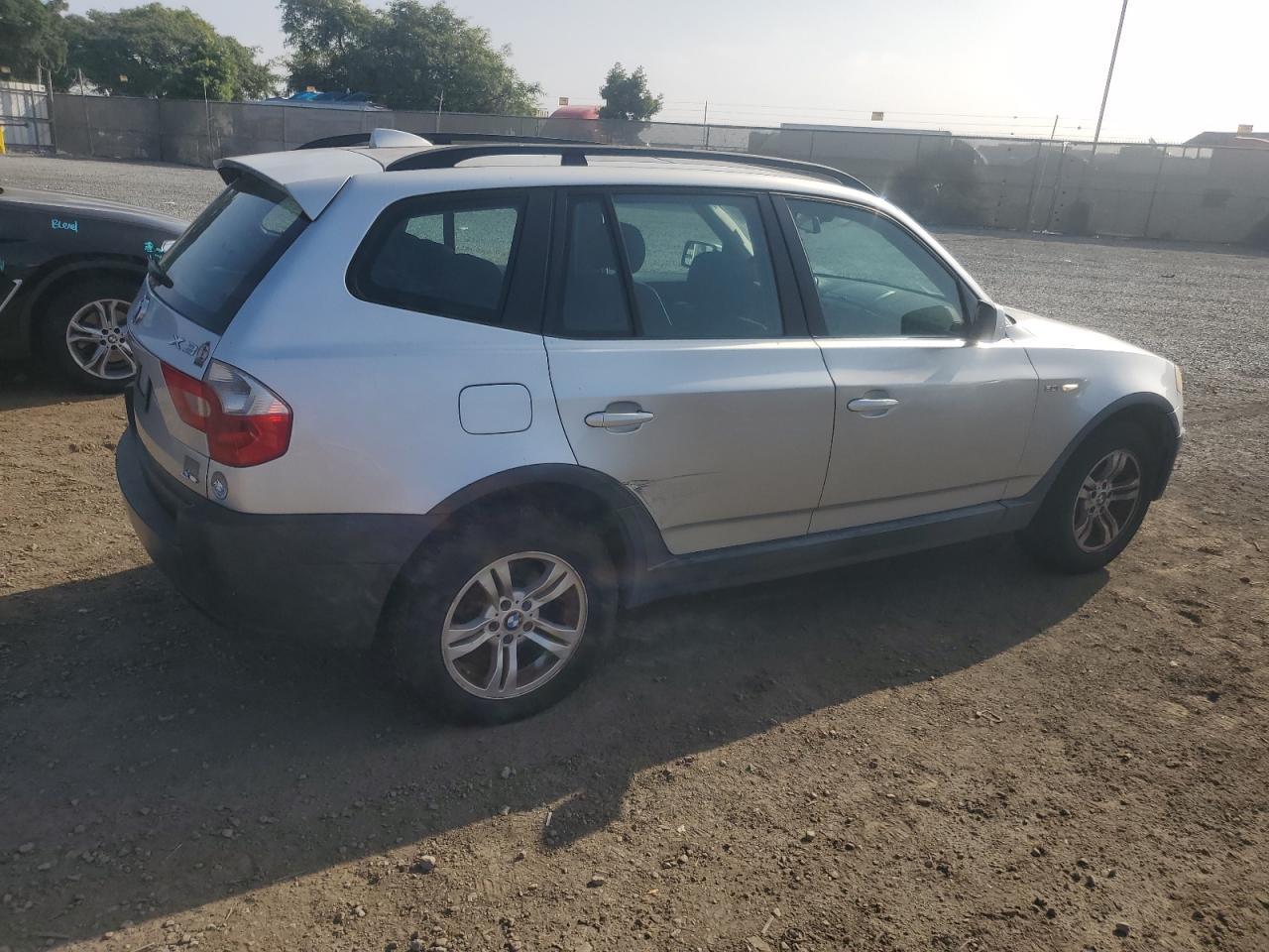 2005 BMW X3 3.0I - Фото 3
