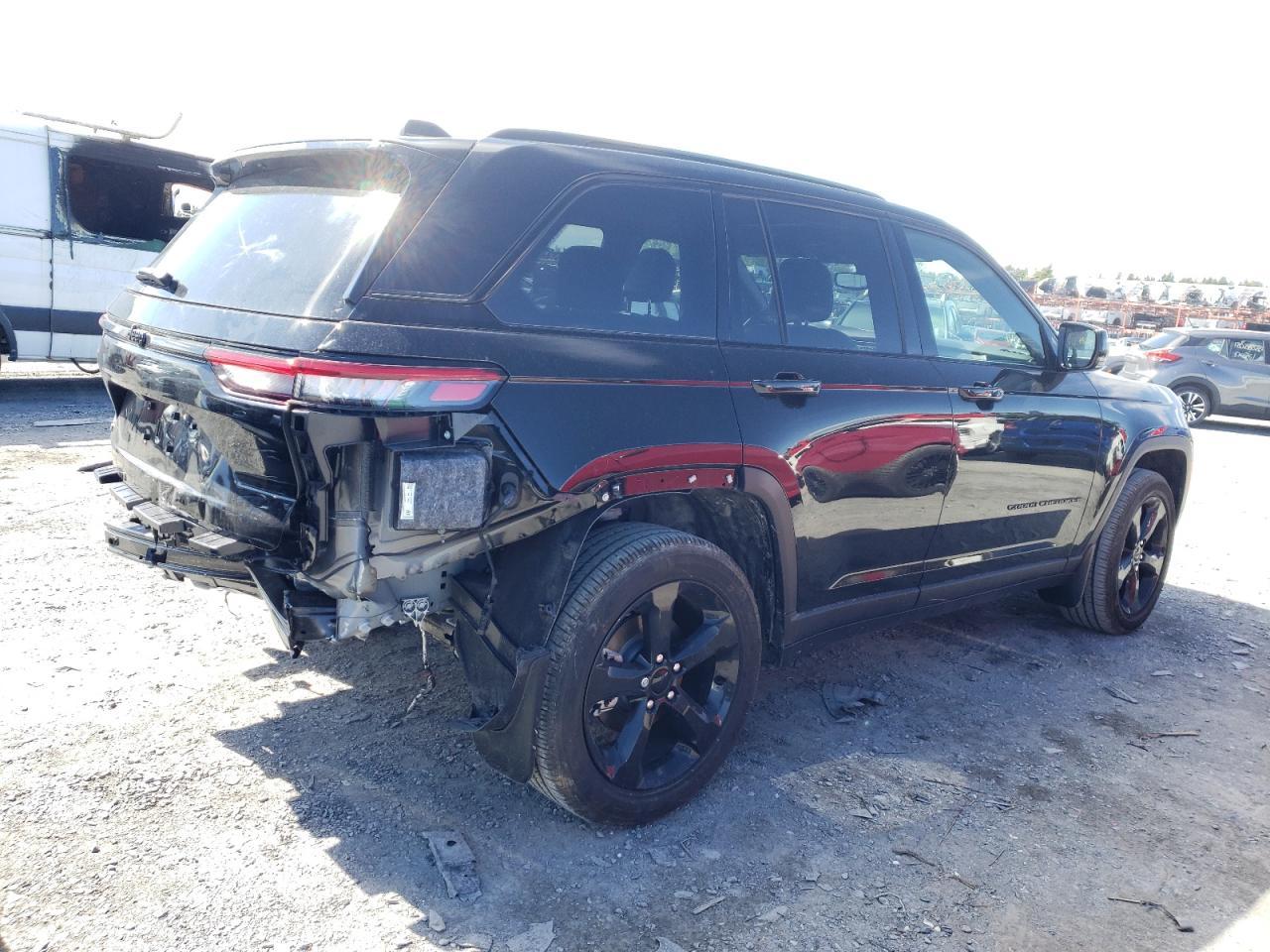 2024 Jeep Grand Cherokee Laredo - Фото 3