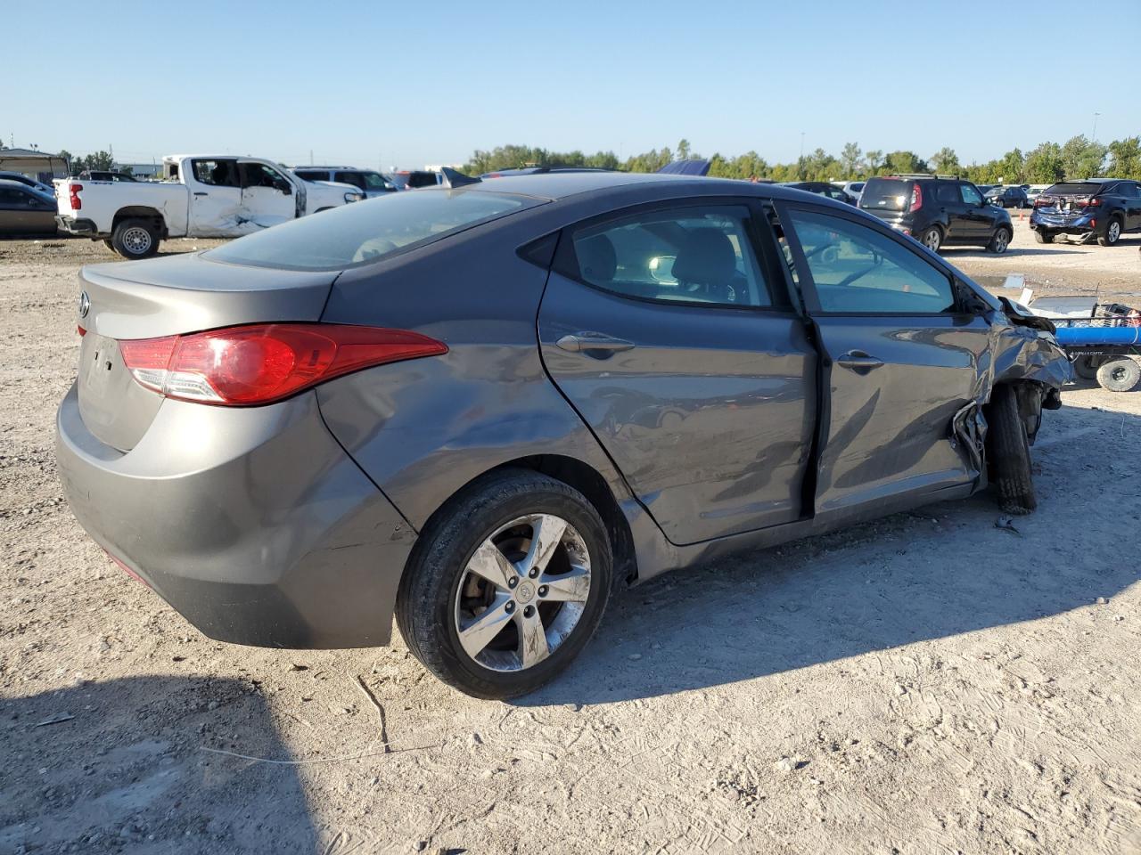 2013 Hyundai Elantra Gls - Image 3