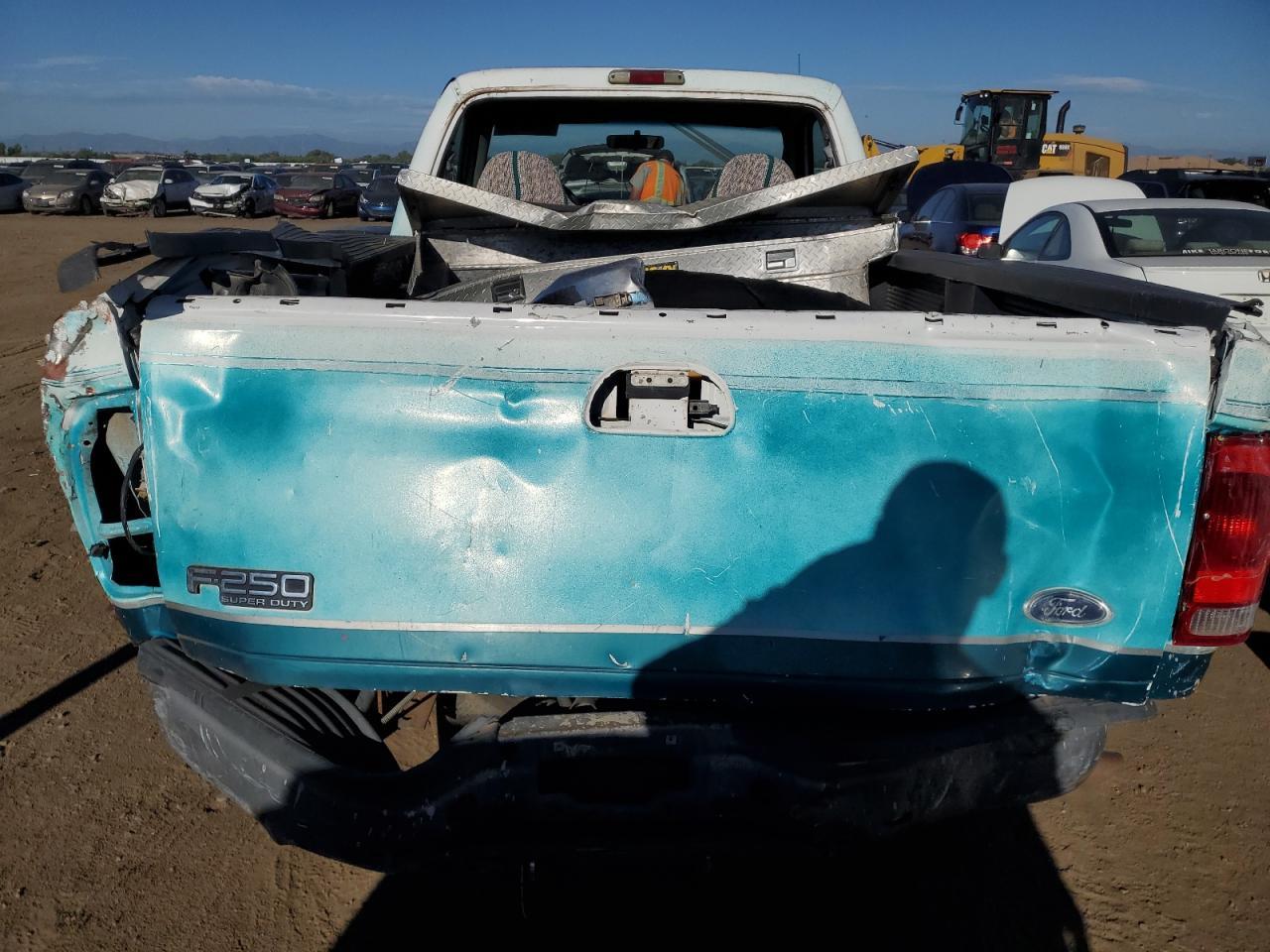 2001 Ford F250 Super Duty - Image 6