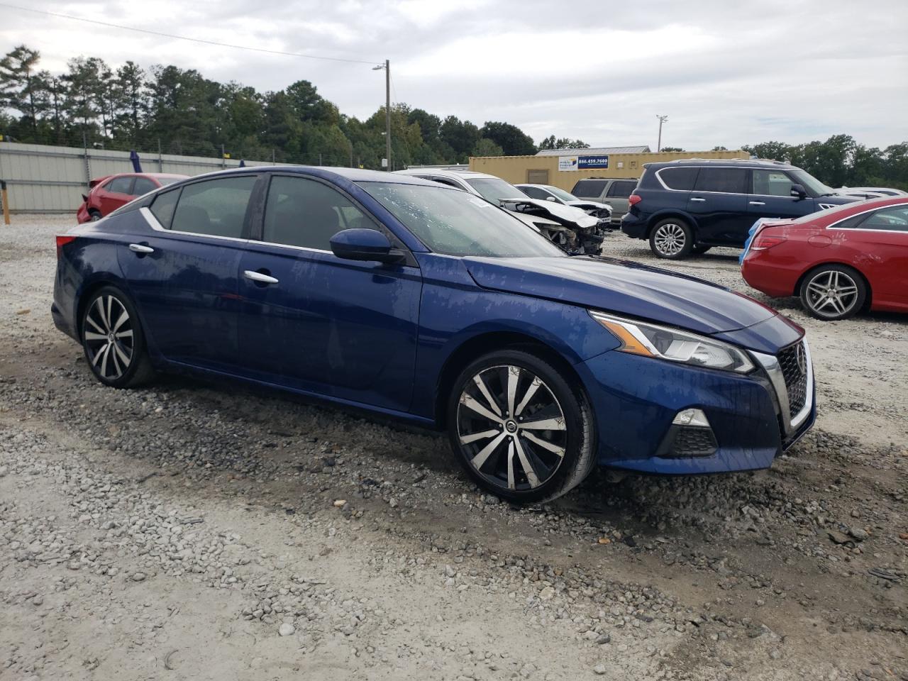 2020 Nissan Altima Platinum - Image 4