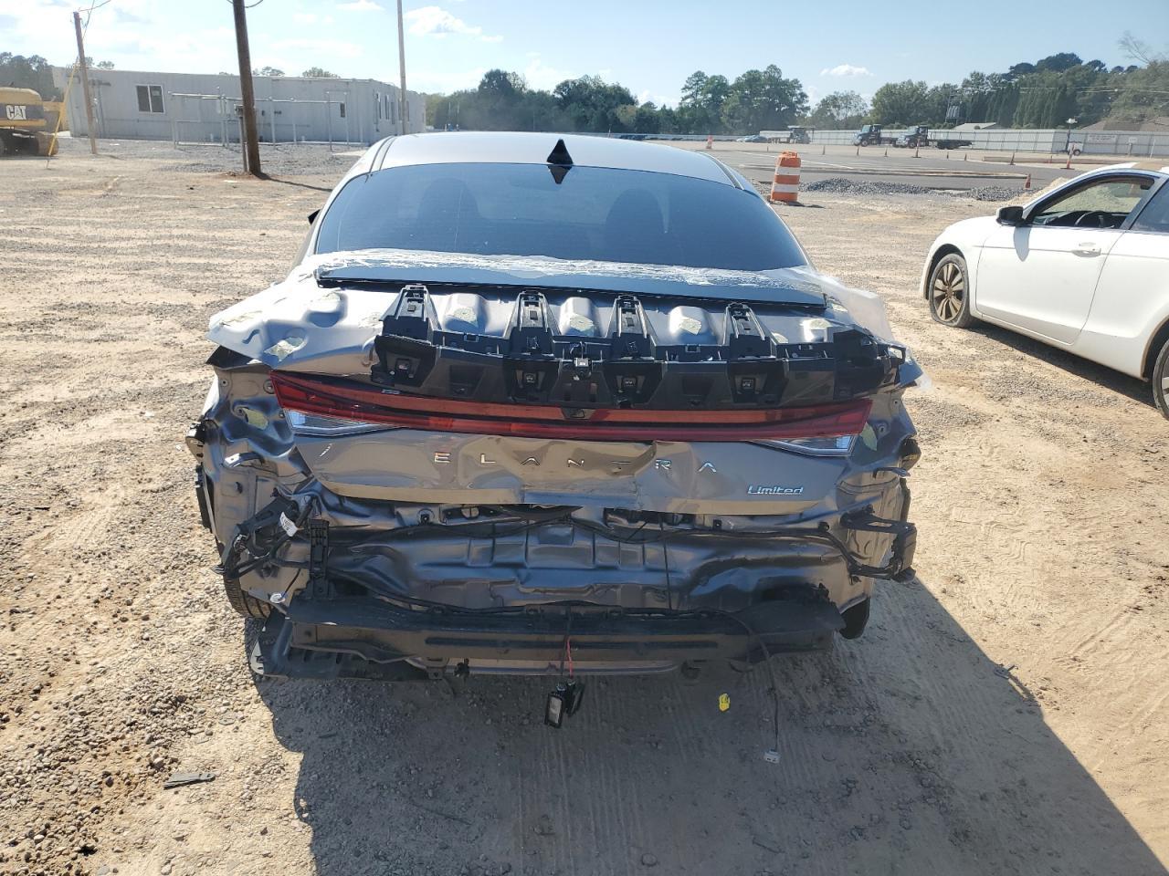 2023 Hyundai Elantra Limited - Фото 6