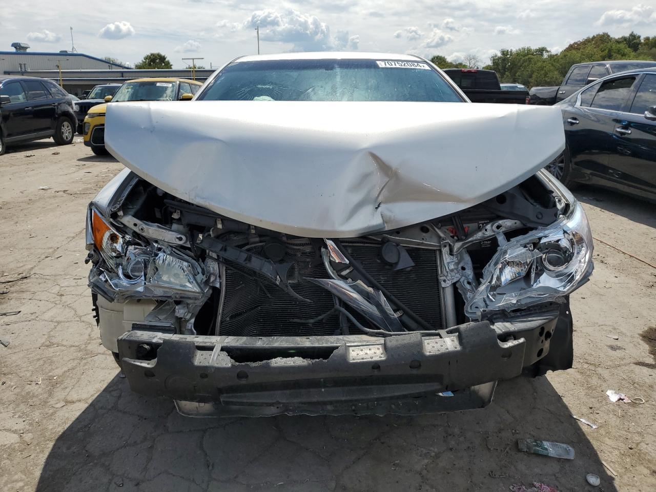 2014 Toyota Camry L - Фото 5