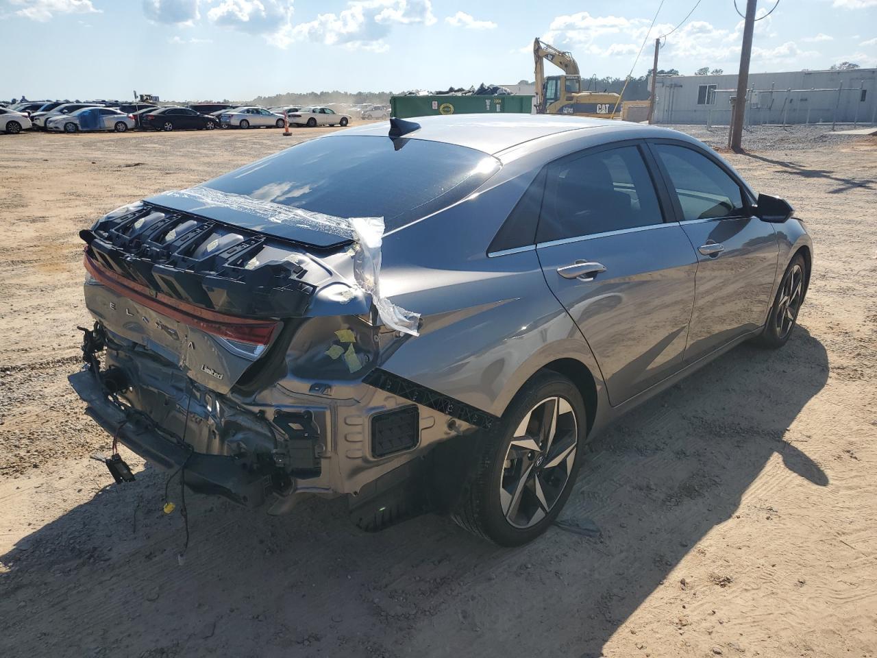 2023 Hyundai Elantra Limited - Фото 3