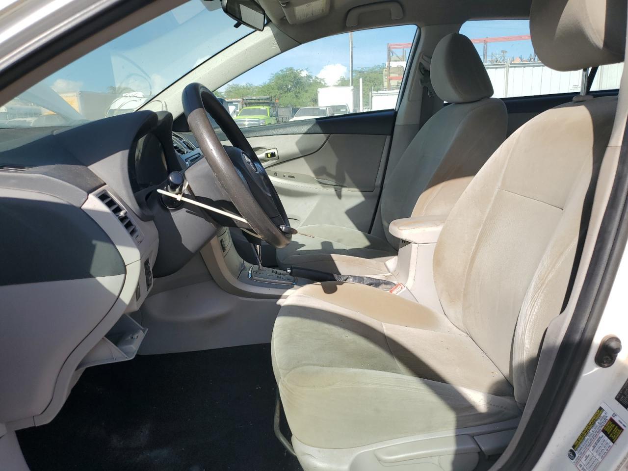 2012 Toyota Corolla Base - Фото 7