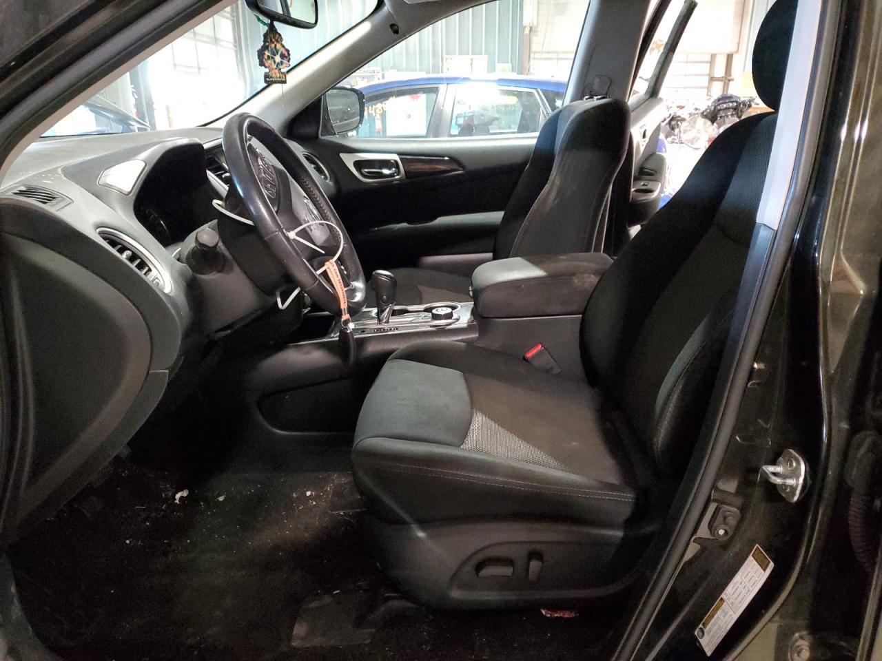 2017 Nissan Pathfinder S - Image 7