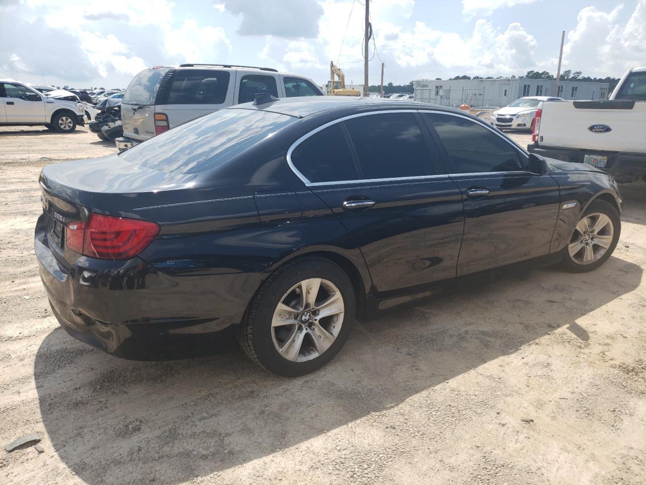 2013 BMW 528 Xi - Image 3