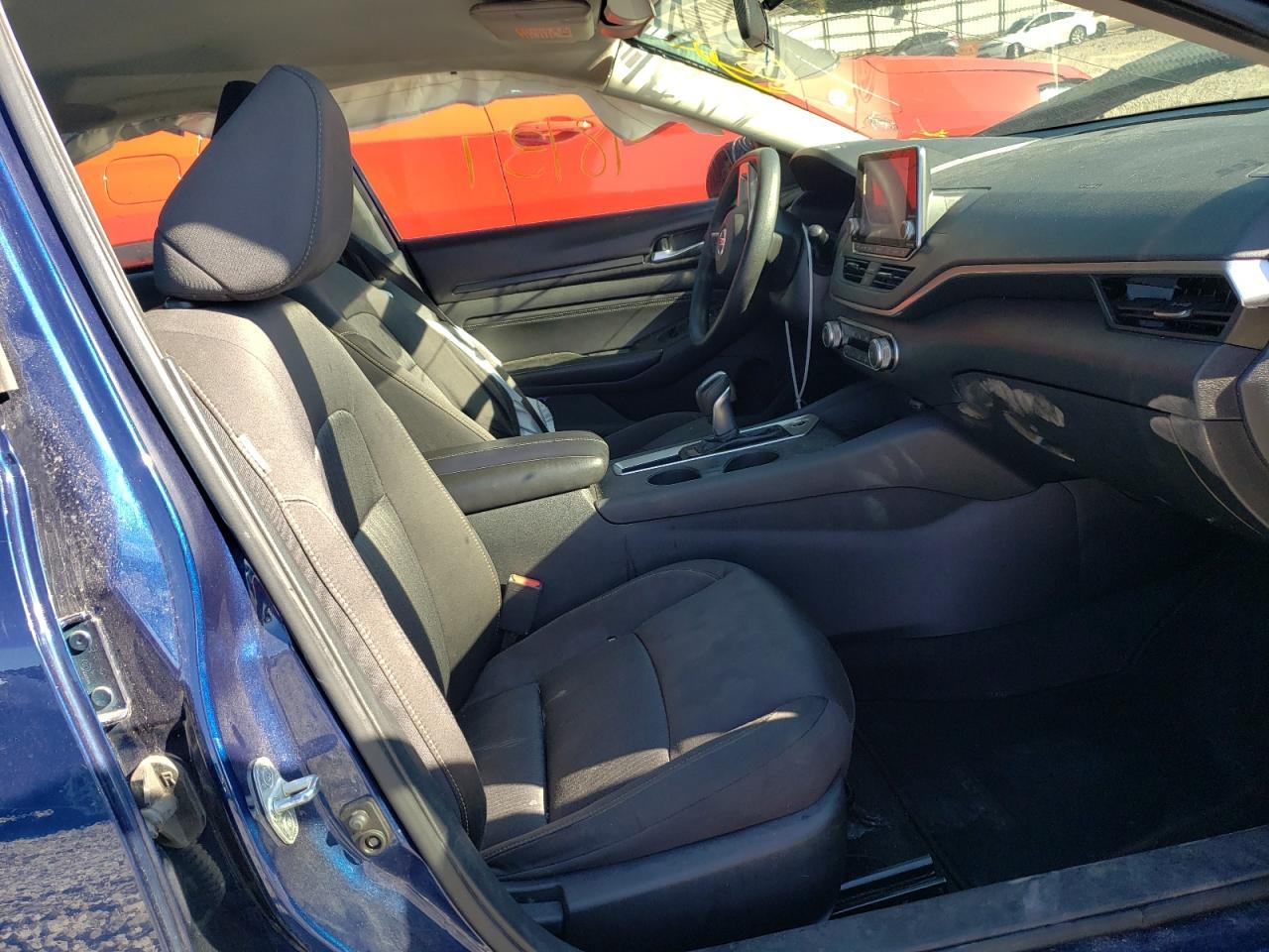 2020 Nissan Altima Platinum - Image 7