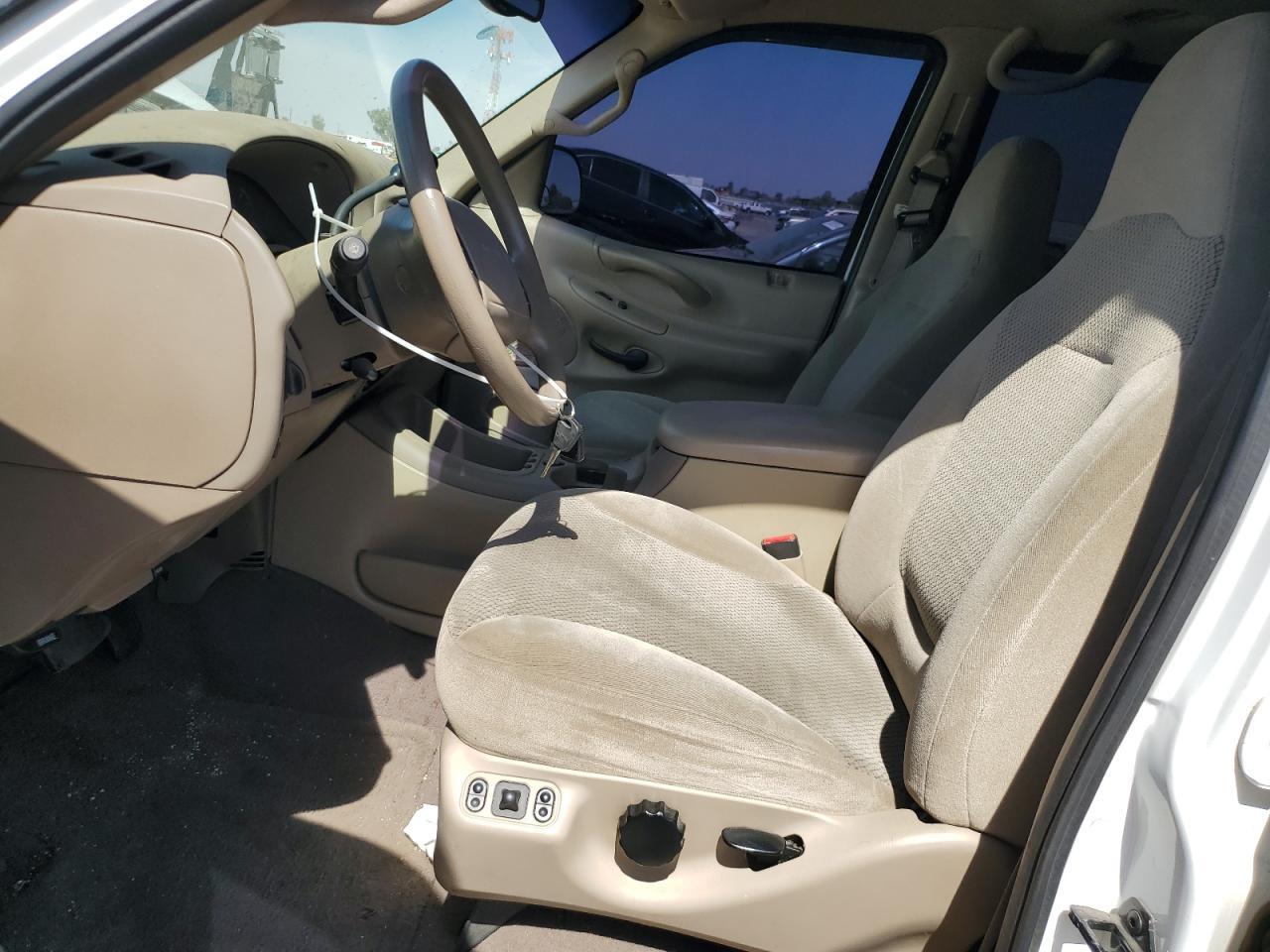 2000 Ford Expedition Xlt - Image 7