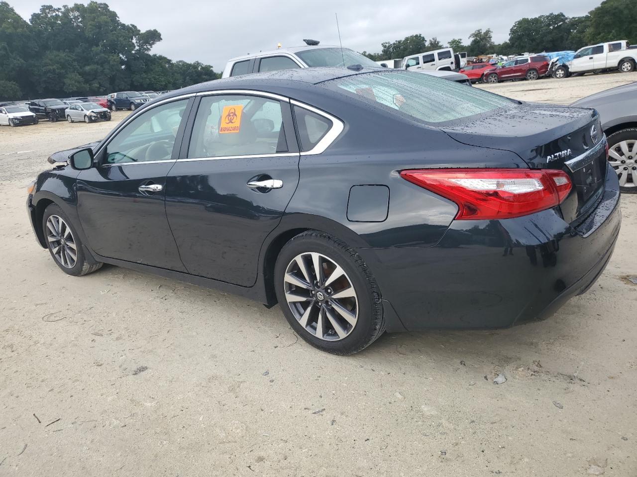 2017 Nissan Altima 2.5 - Фото 2