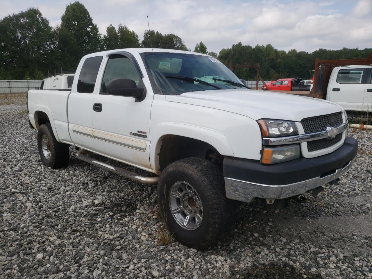 2004 Chevrolet Silverado C2500 Heavy Duty - Фото 4