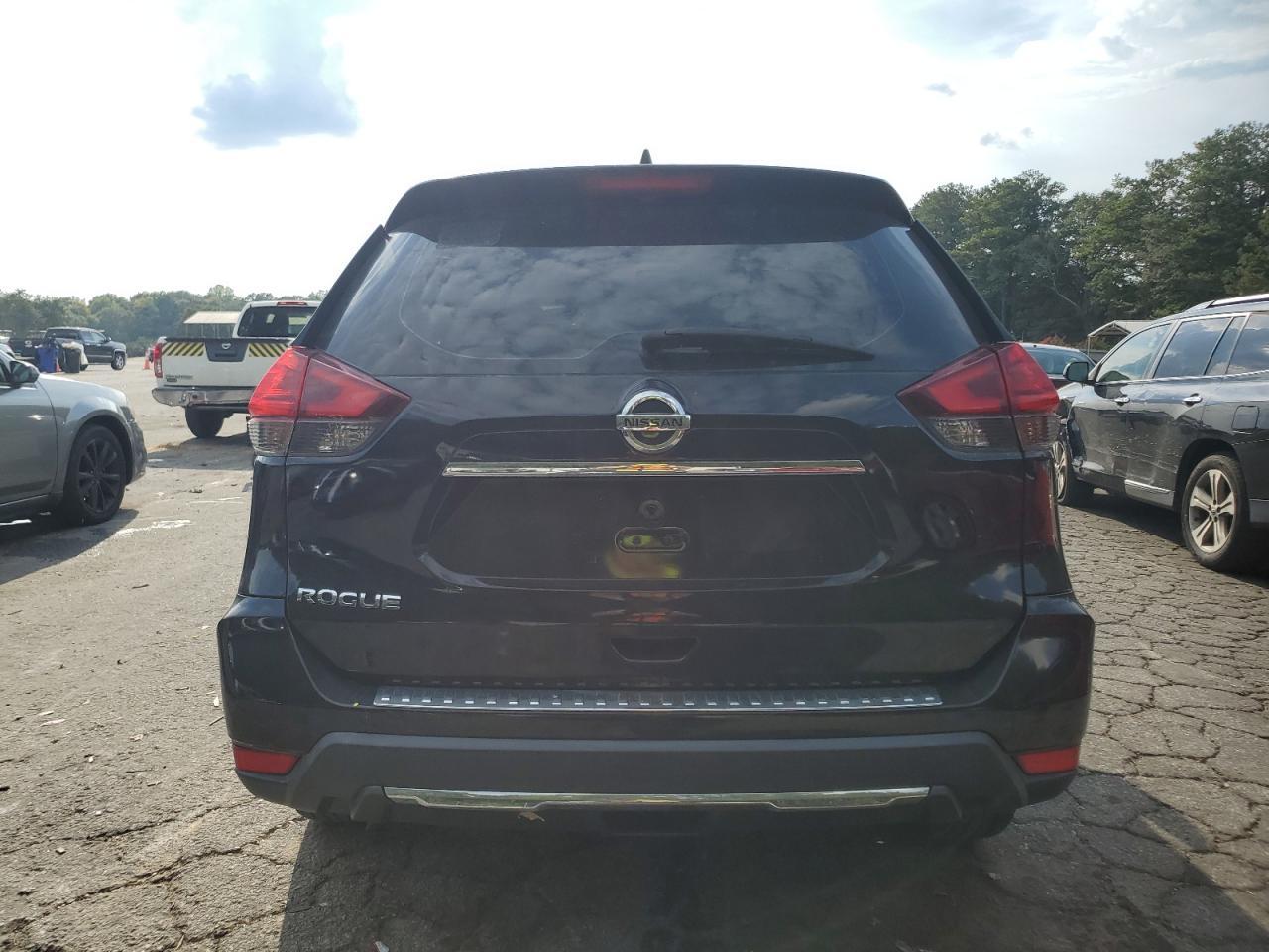 2017 Nissan Rogue S - Фото 6
