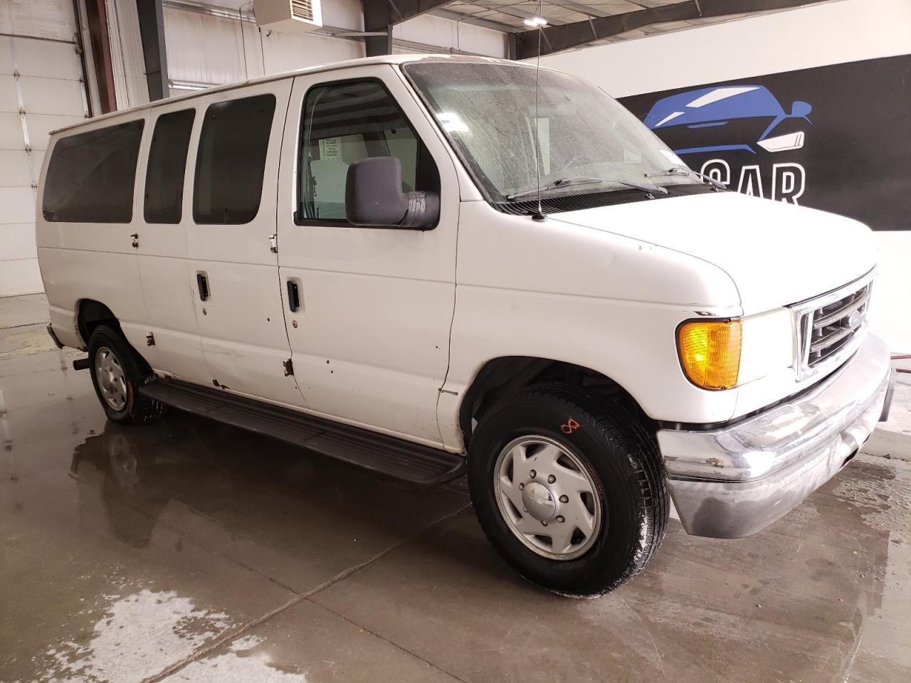 2006 Ford Econoline E350 Super Duty Wagon - Фото 4