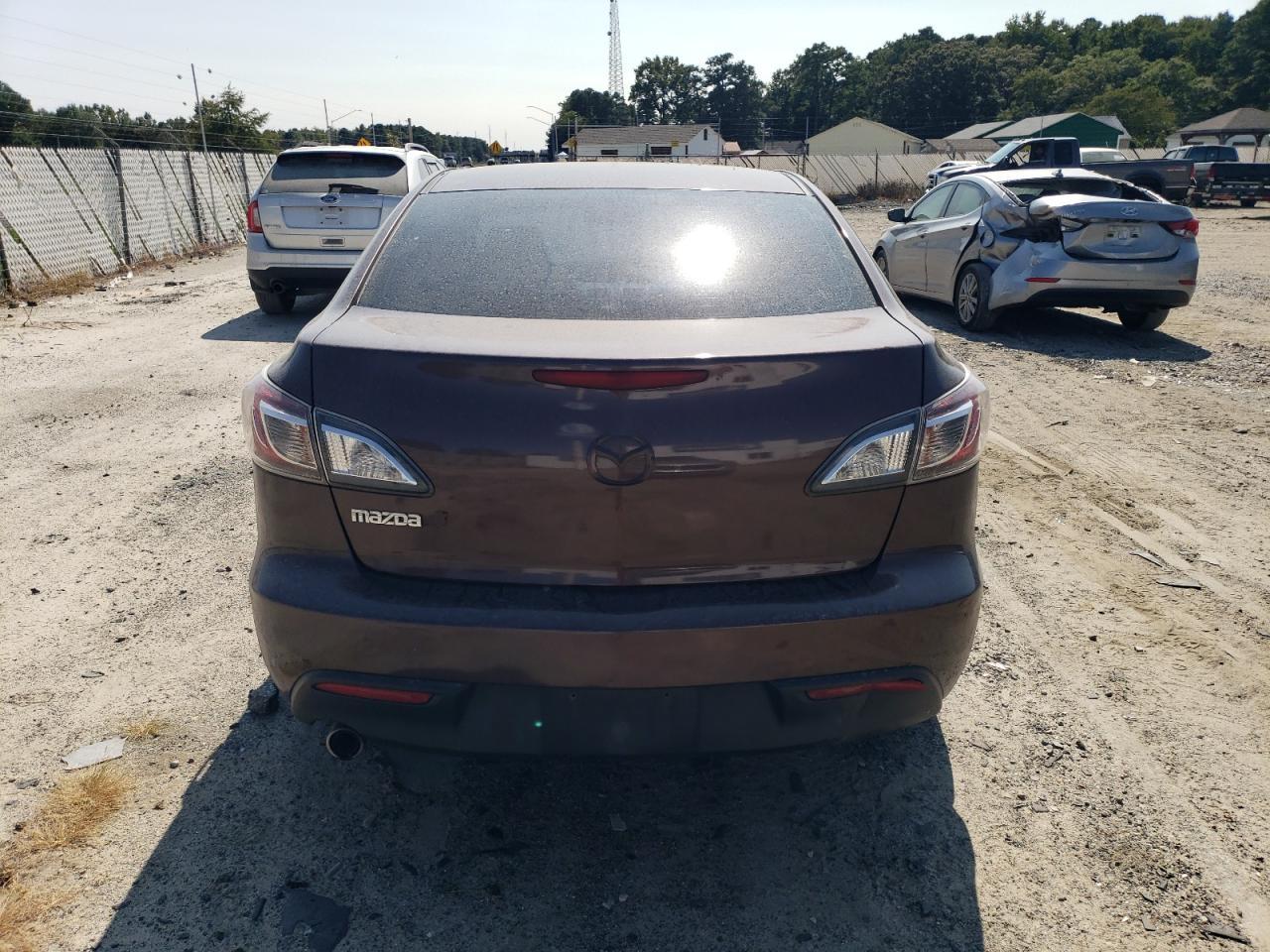 2011 Mazda 3 I - Image 6