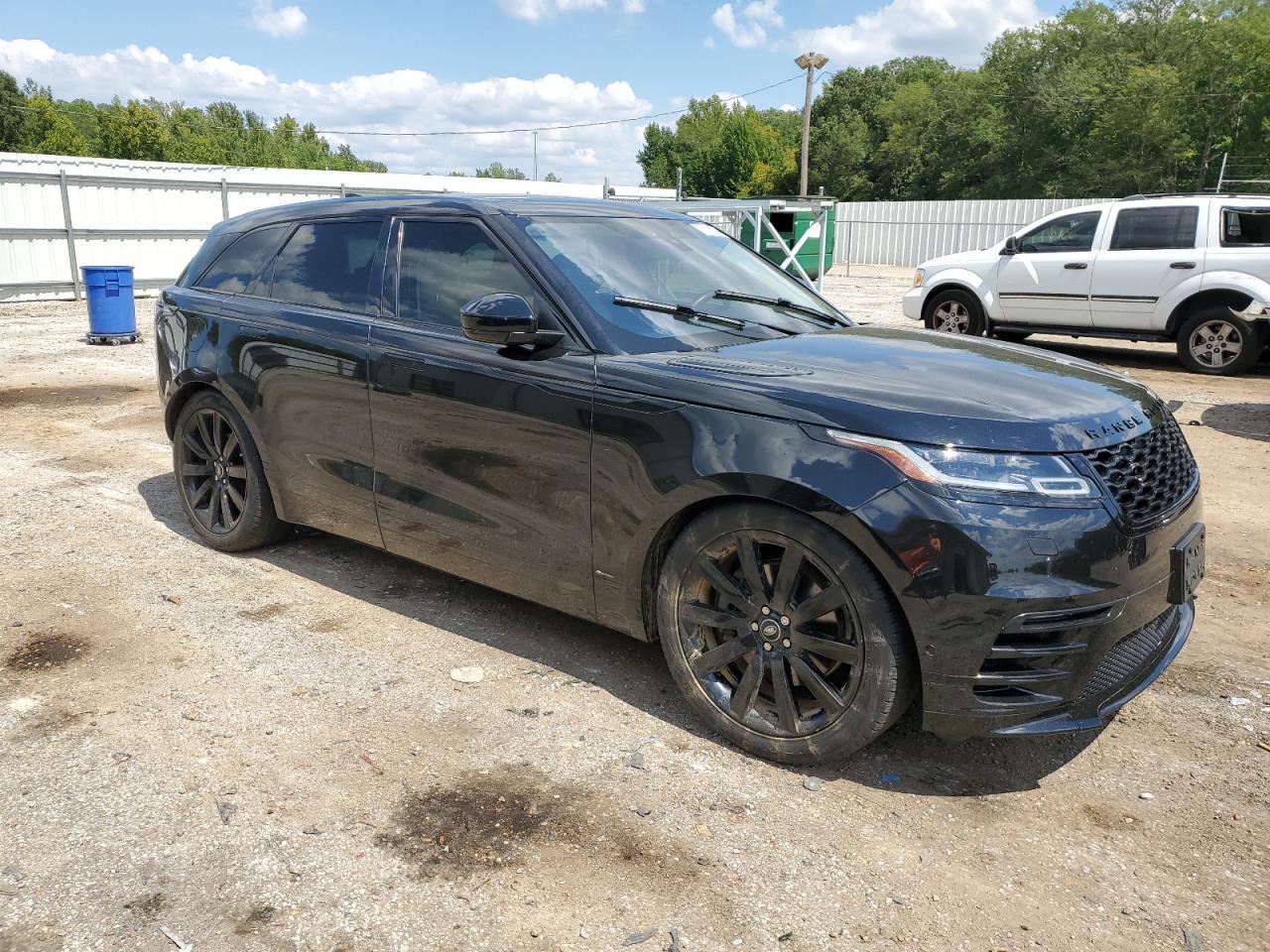 2019 Land Rover Range Rover Velar R-Dynamic Se - Image 4