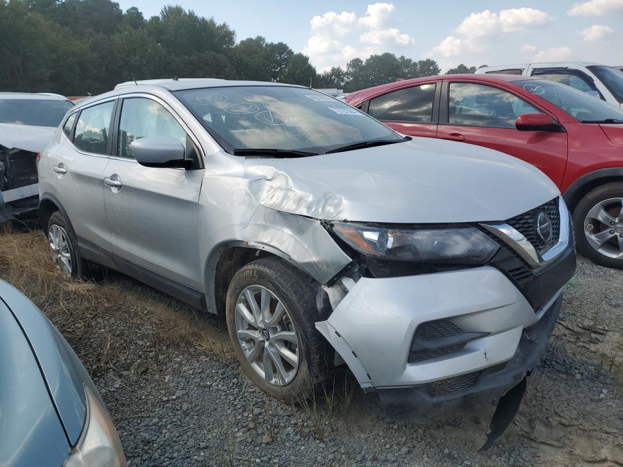 2021 Nissan Rogue Sport S - Фото 4