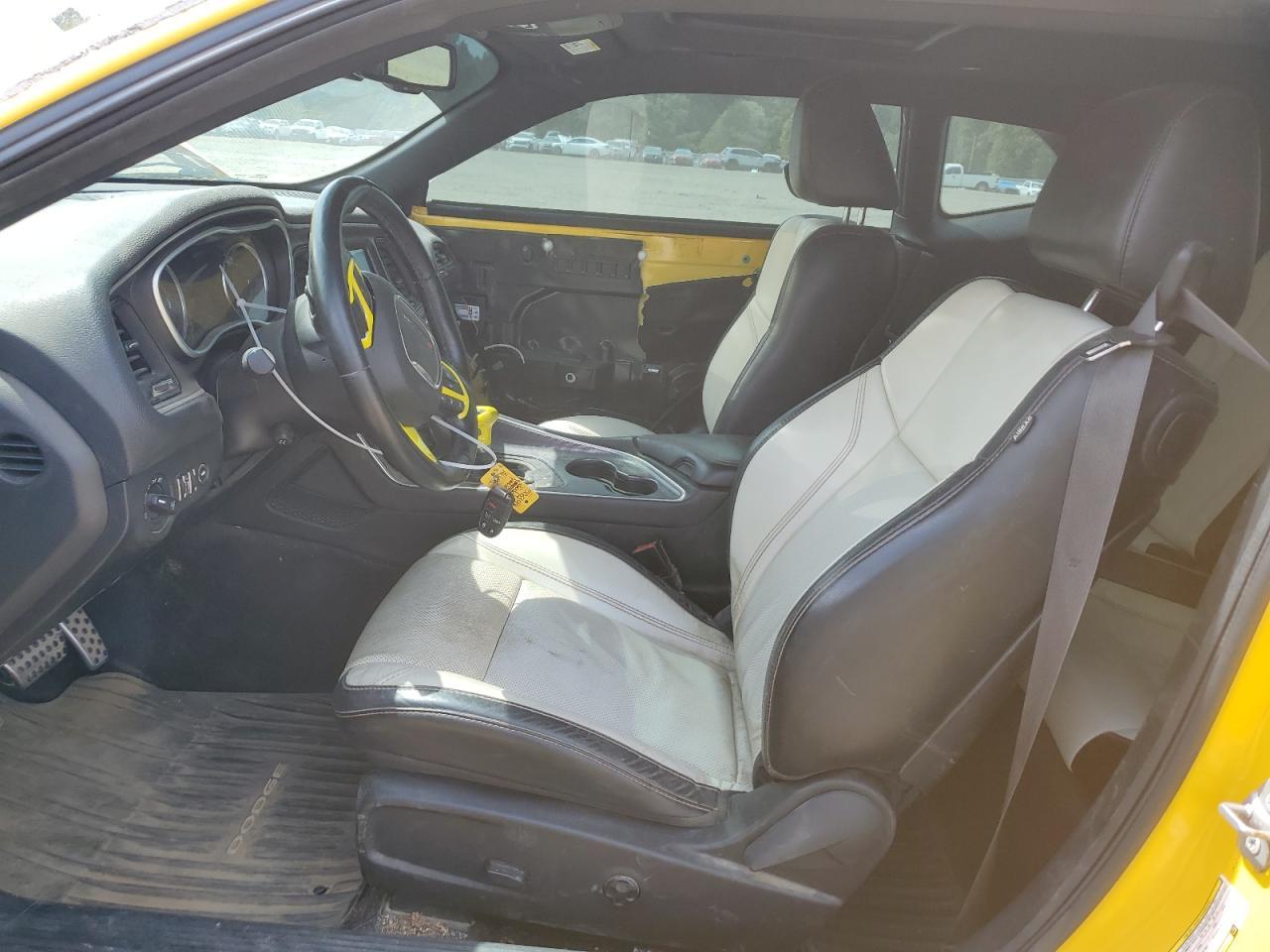 2017 Dodge Challenger Sxt - Image 7