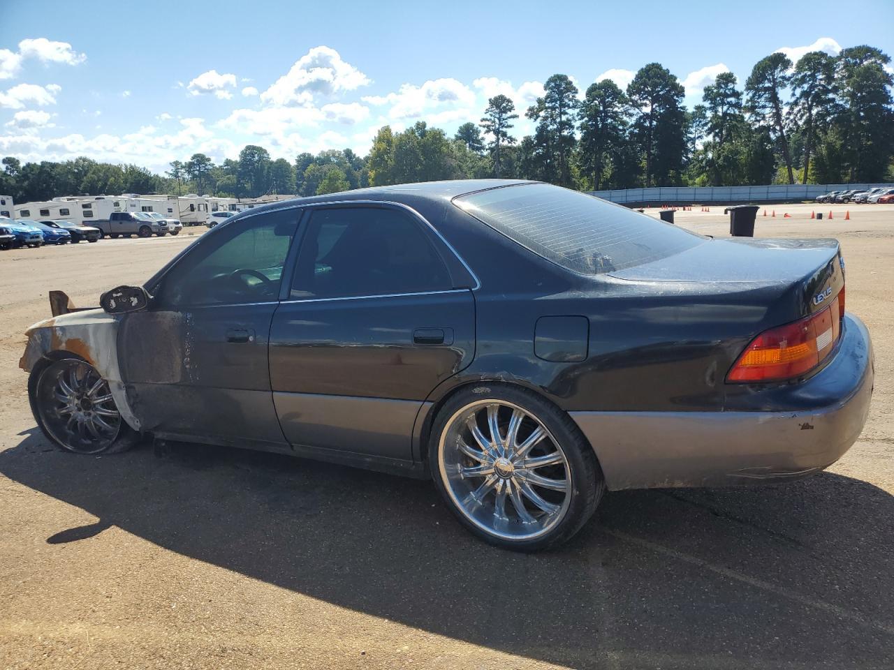 1998 Lexus Es 300 - Image 2