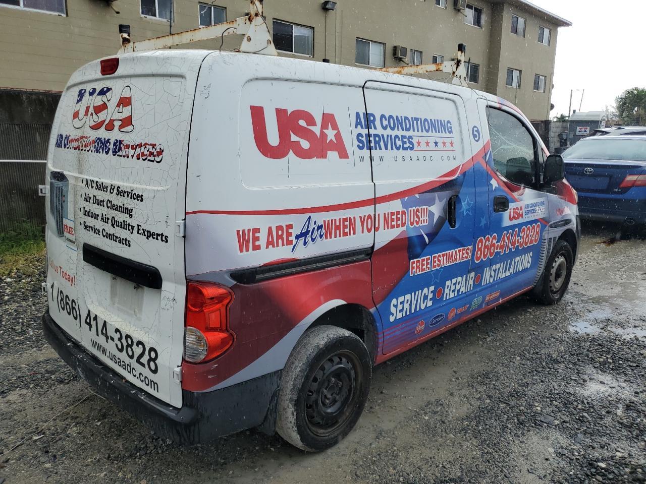 2014 Nissan Nv200 2.5S - Фото 3