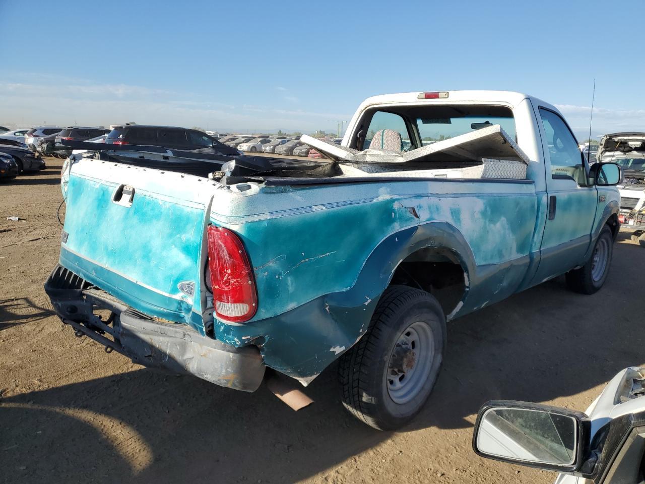 2001 Ford F250 Super Duty - Image 3
