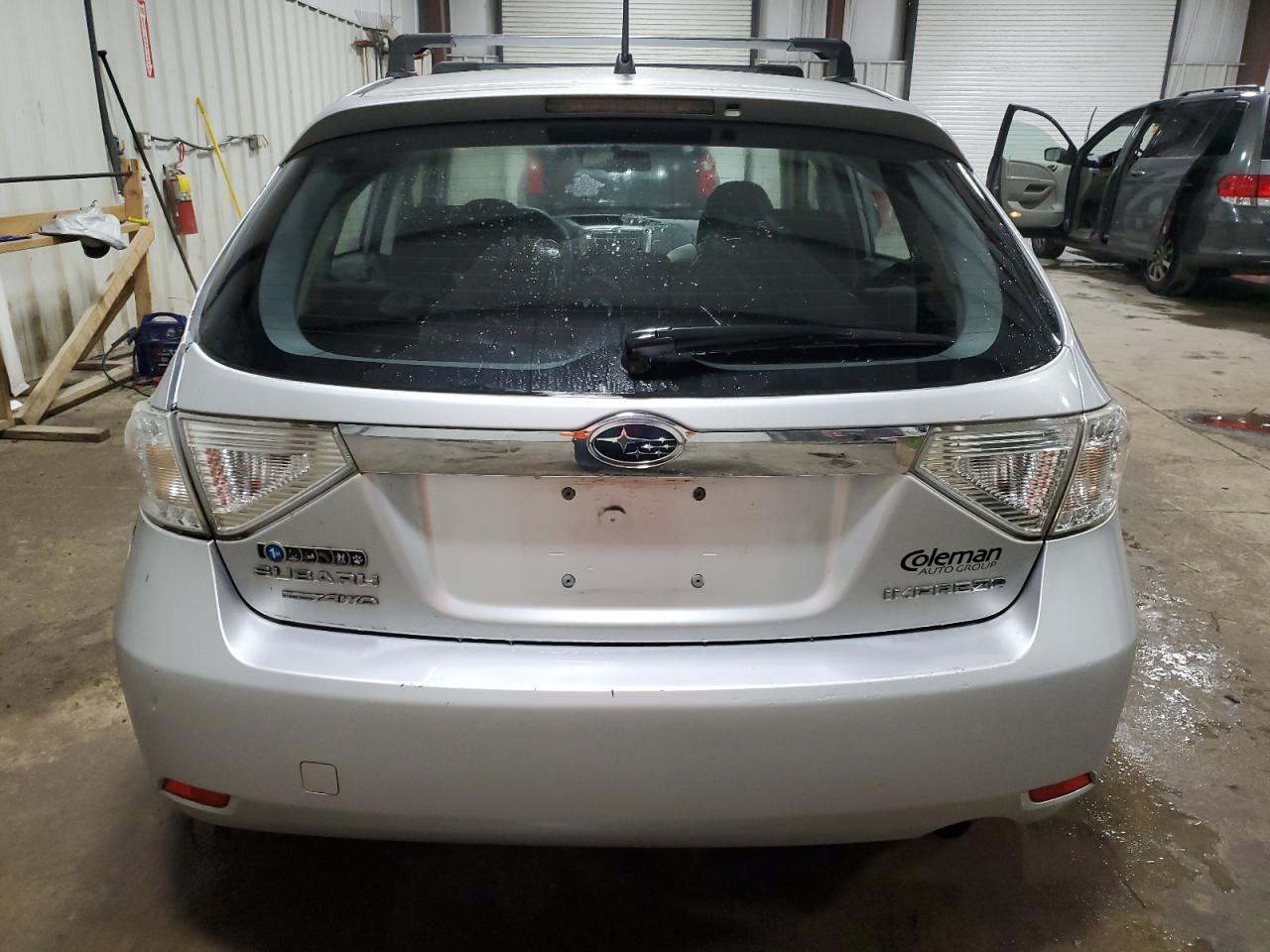 2010 Subaru Impreza 2.5I - Image 6