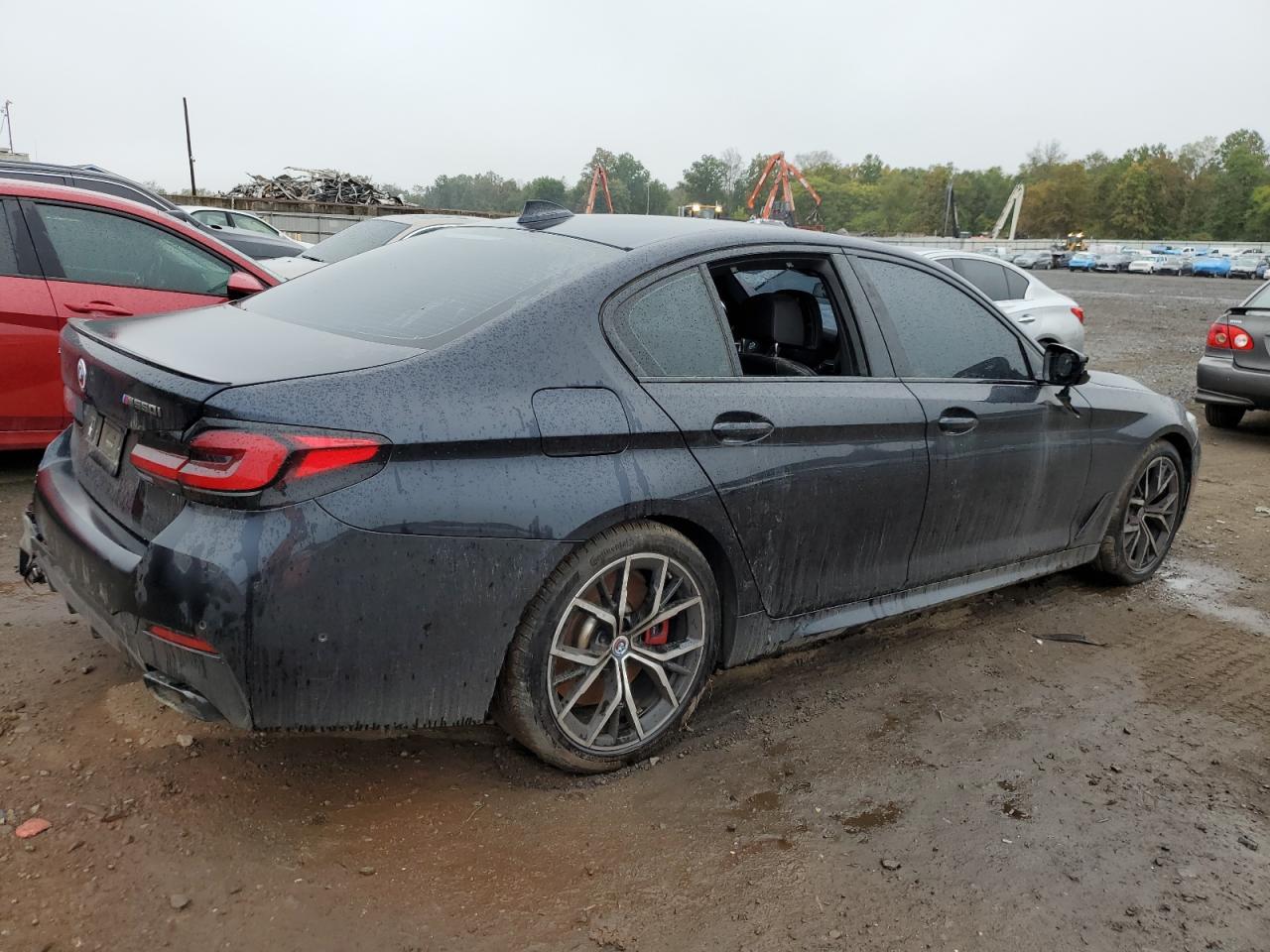 2023 BMW M550Xi - Фото 3