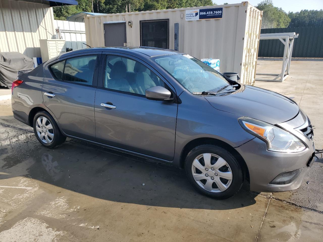 2016 Nissan Versa S - Фото 4