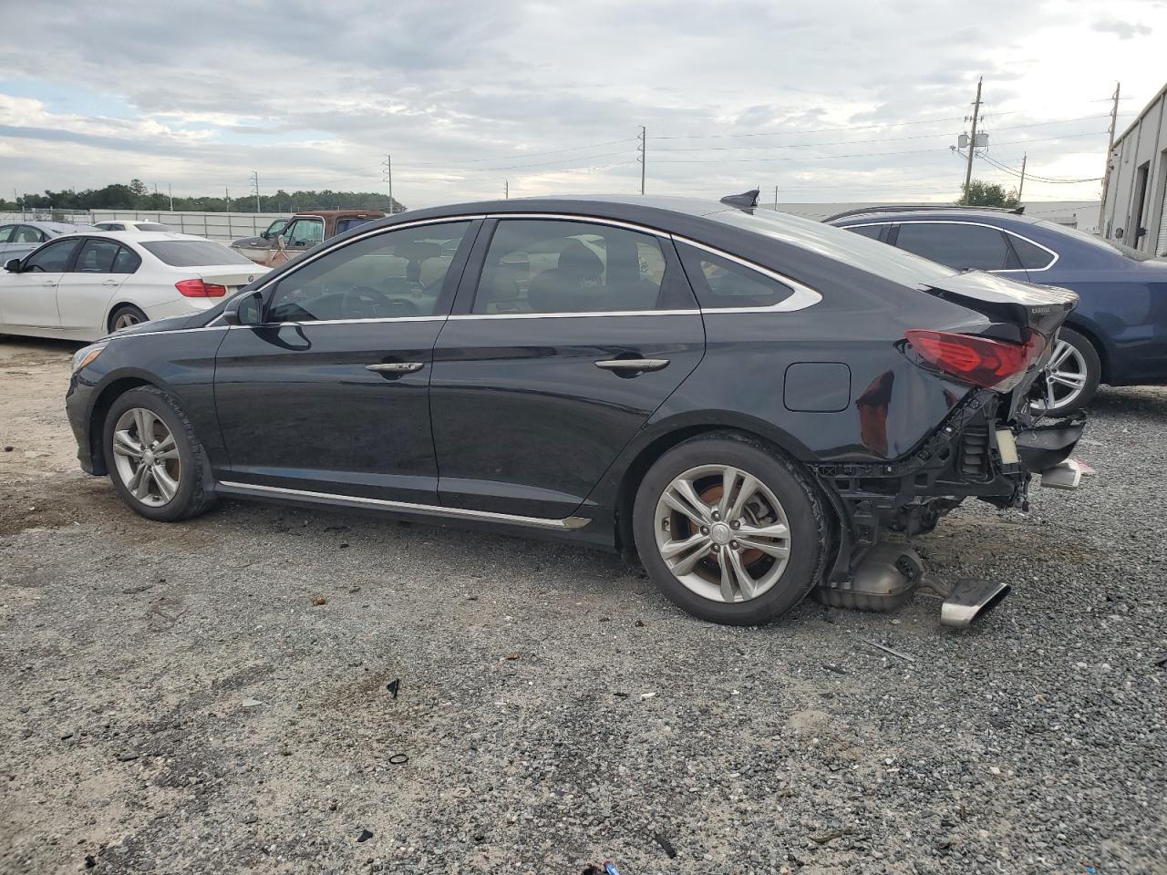 2018 Hyundai Sonata Sport - Image 2
